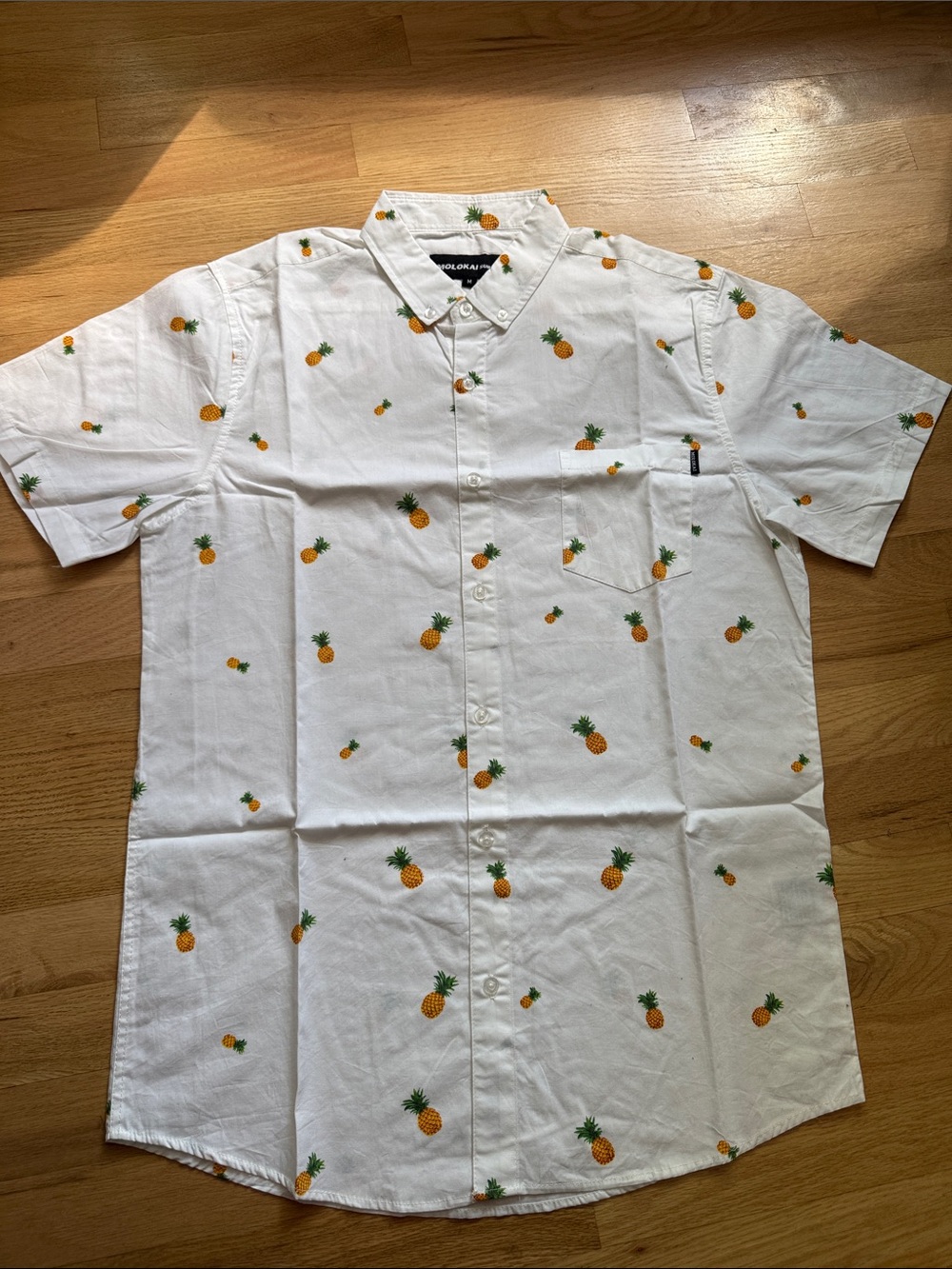 Men's White Pineapple-Print Short-Sleeve Button-Down Shirt